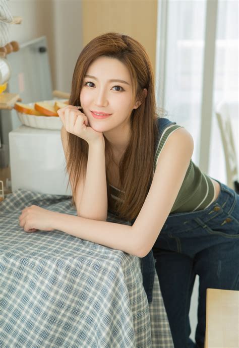 缺席若塔葬礼！C罗弥补遗憾：参加若塔纪念仪式慰问家人+献奖杯